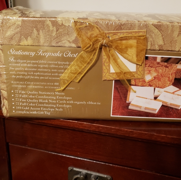 Secretary Keepsake Chest - Picture 9 of 10